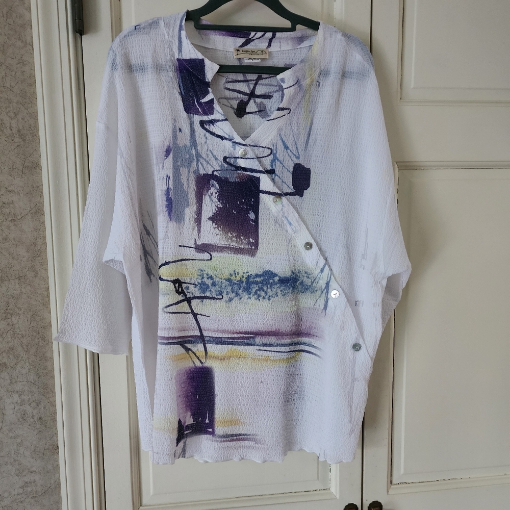 Elegant White and Purple Abstract Blouse.Pit To Pit 21"
